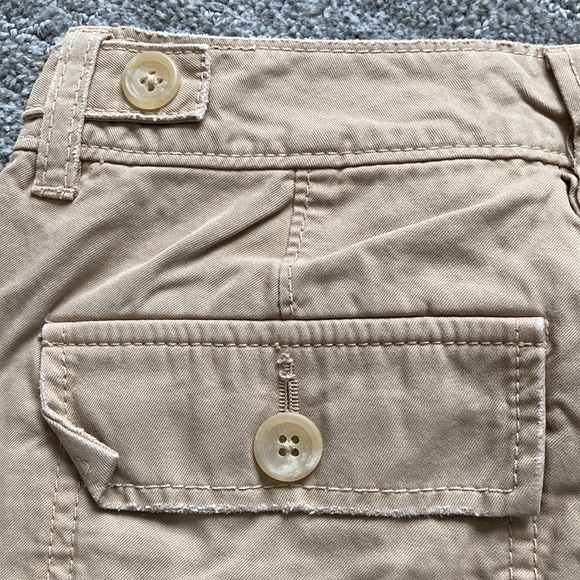 Banana Republic Khaki Cargo Pants - 2 - Picture 7 of 9